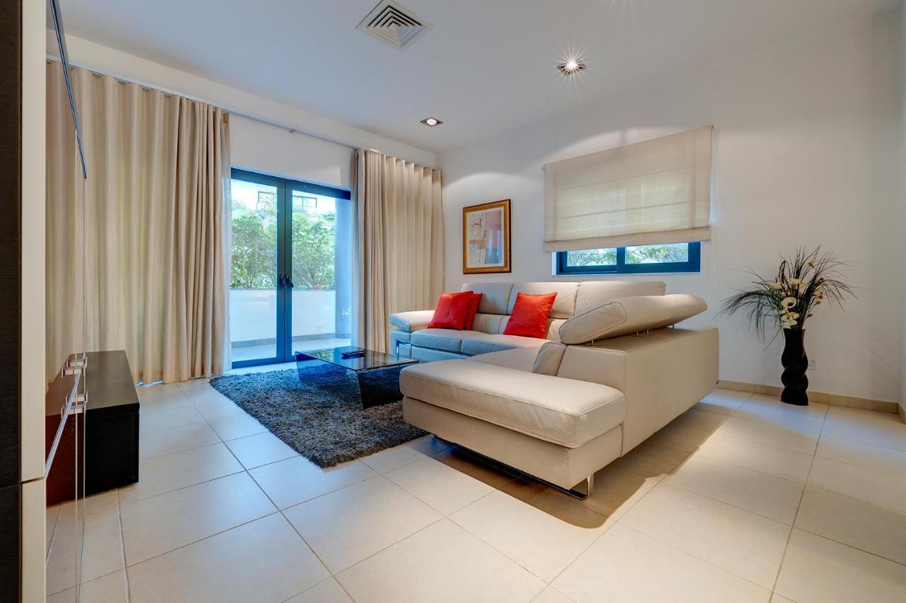 Seaside Oasis Your Own Private Getaway In St Julians Saint Julian's Exterior photo