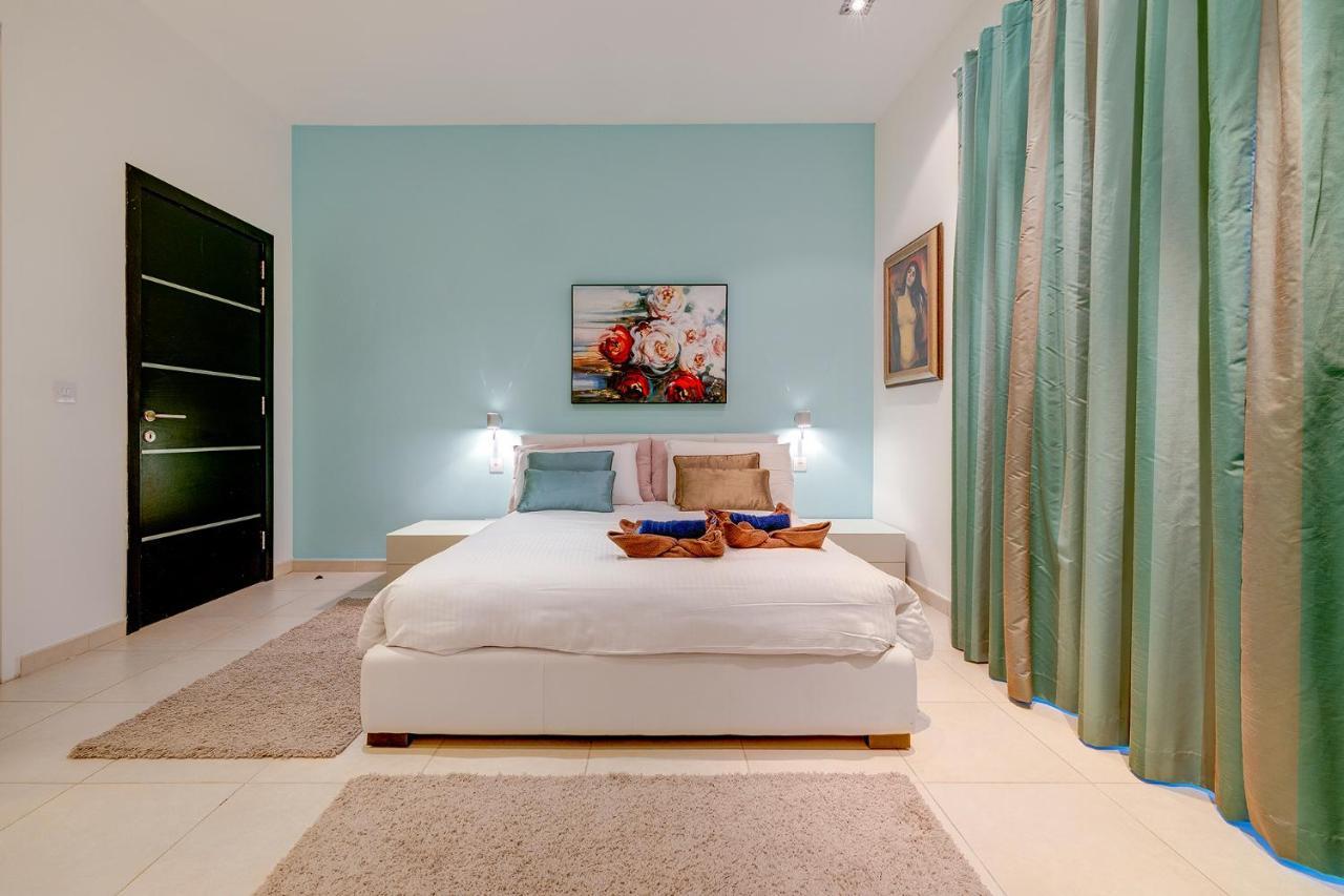 Seaside Oasis Your Own Private Getaway In St Julians Saint Julian's Exterior photo